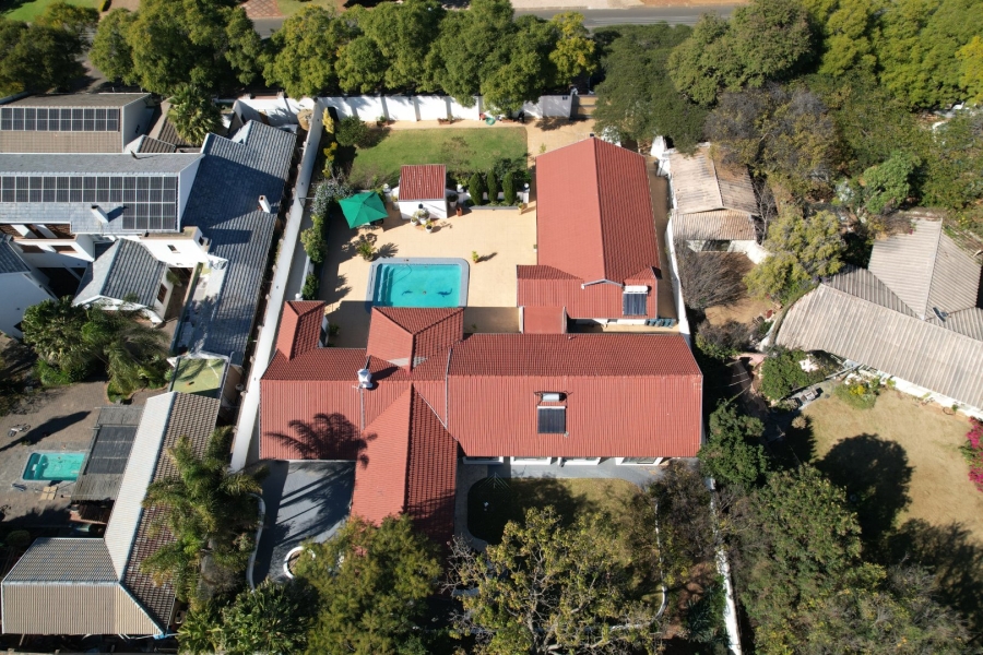 5 Bedroom Property for Sale in Waterkloof Ridge Gauteng