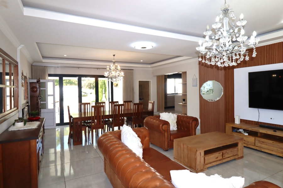 5 Bedroom Property for Sale in Waterkloof Ridge Gauteng