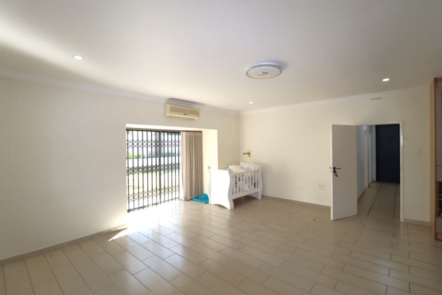5 Bedroom Property for Sale in Waterkloof Ridge Gauteng