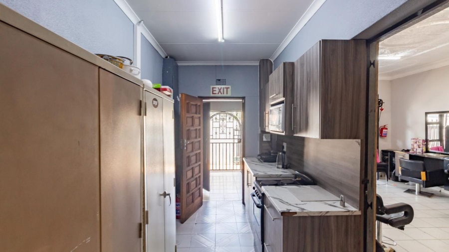  Bedroom Property for Sale in Newlands Gauteng