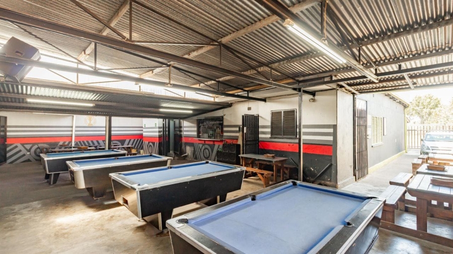  Bedroom Property for Sale in Newlands Gauteng
