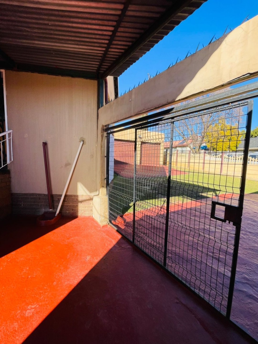 3 Bedroom Property for Sale in Lindhaven Gauteng