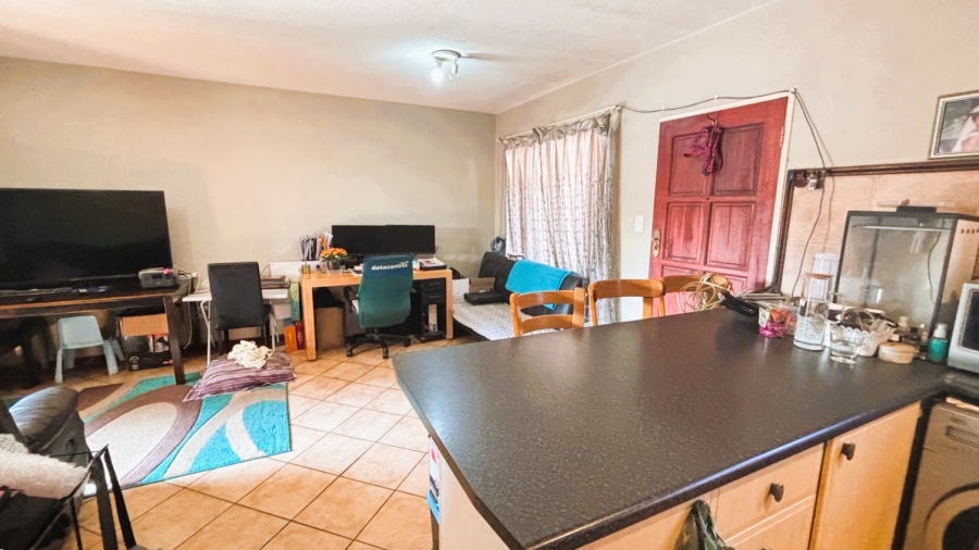 2 Bedroom Property for Sale in Eco Park Gauteng
