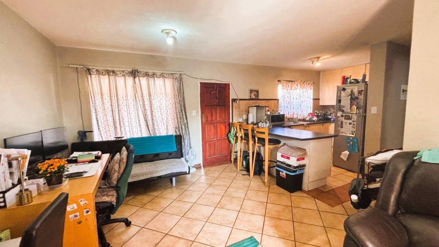 2 Bedroom Property for Sale in Eco Park Gauteng