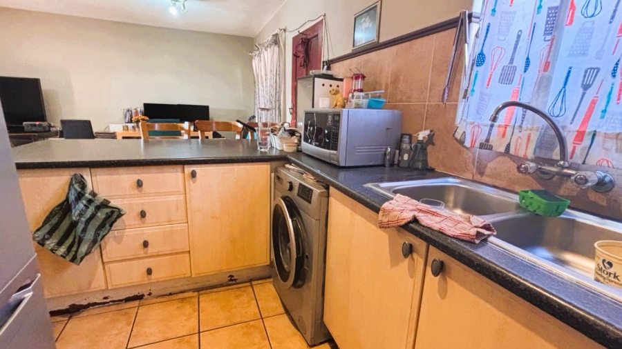 2 Bedroom Property for Sale in Eco Park Gauteng