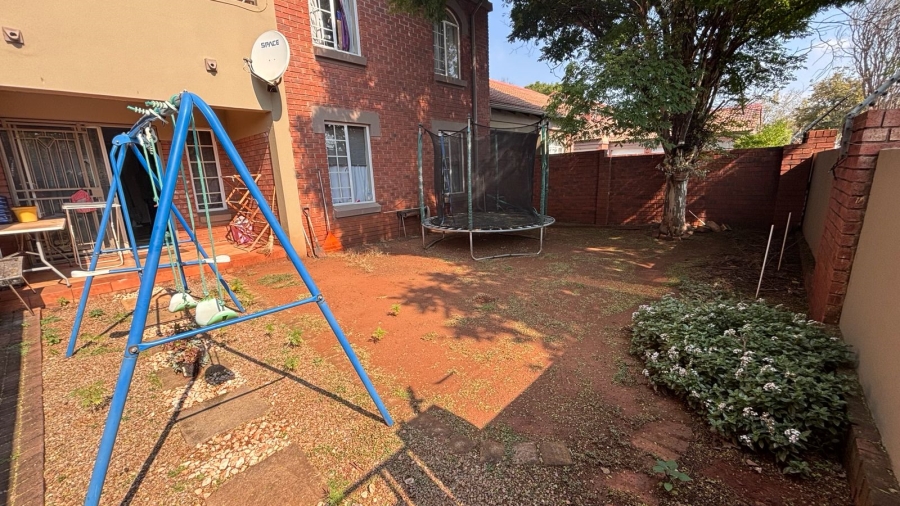 2 Bedroom Property for Sale in Eco Park Gauteng