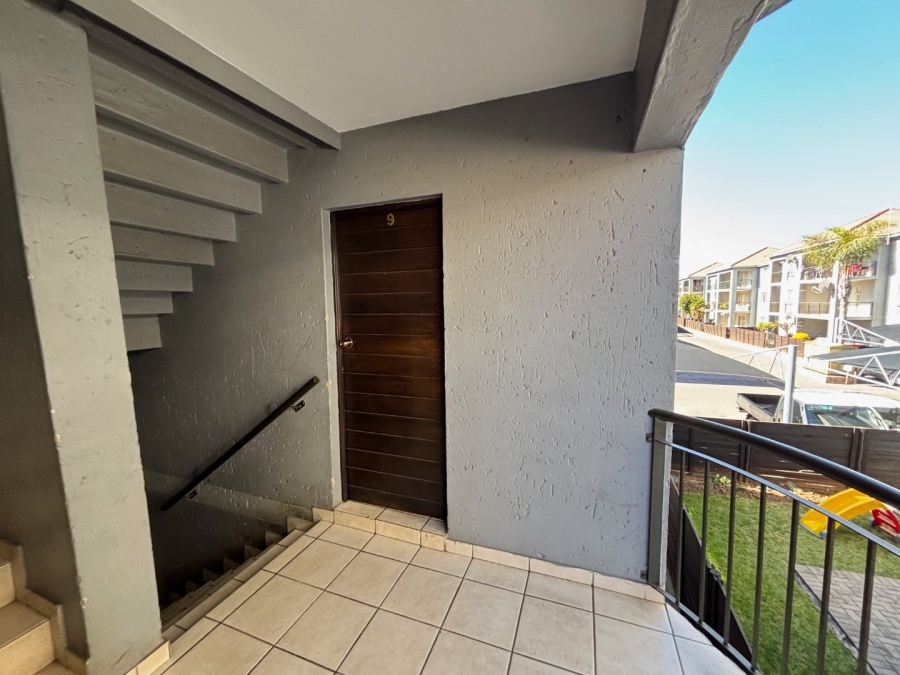2 Bedroom Property for Sale in Bardene Gauteng