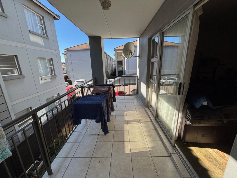 2 Bedroom Property for Sale in Bardene Gauteng