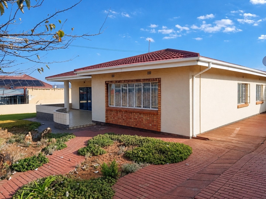 3 Bedroom Property for Sale in Primrose East Gauteng