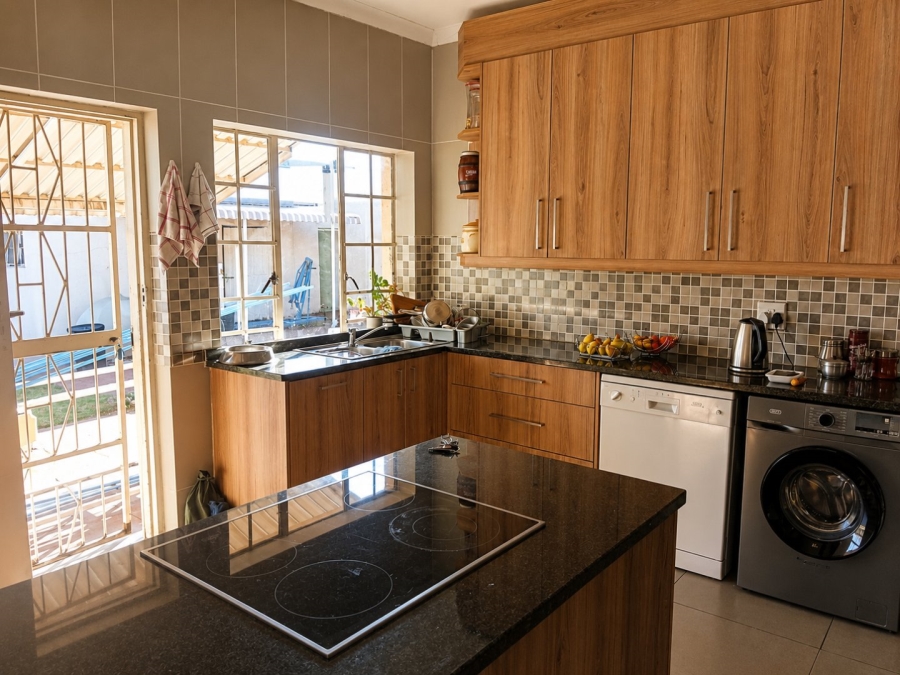 3 Bedroom Property for Sale in Primrose East Gauteng