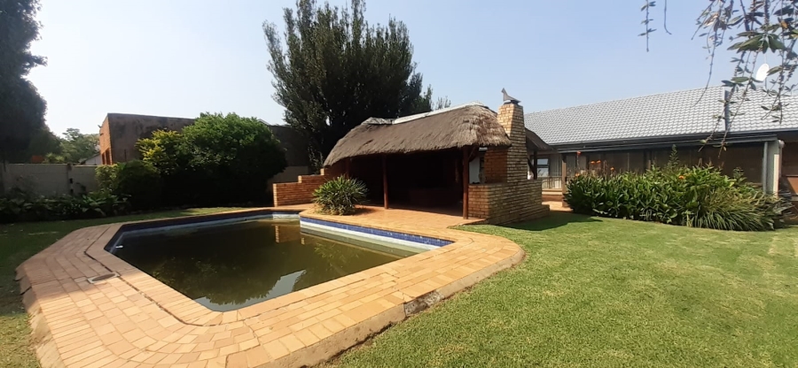4 Bedroom Property for Sale in Mayfield Park Gauteng