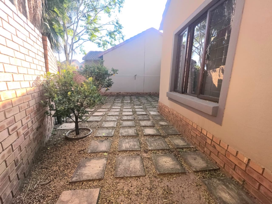 2 Bedroom Property for Sale in Equestria Gauteng