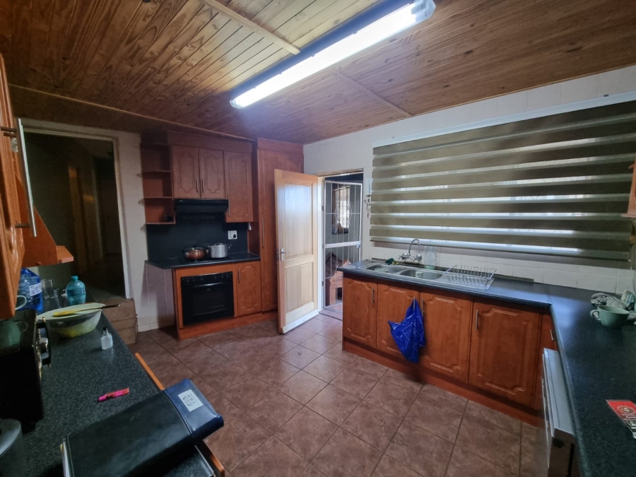 3 Bedroom Property for Sale in Vaaloewer Gauteng