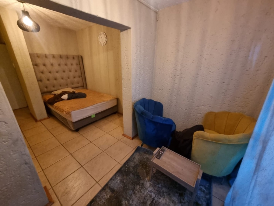3 Bedroom Property for Sale in Vaaloewer Gauteng