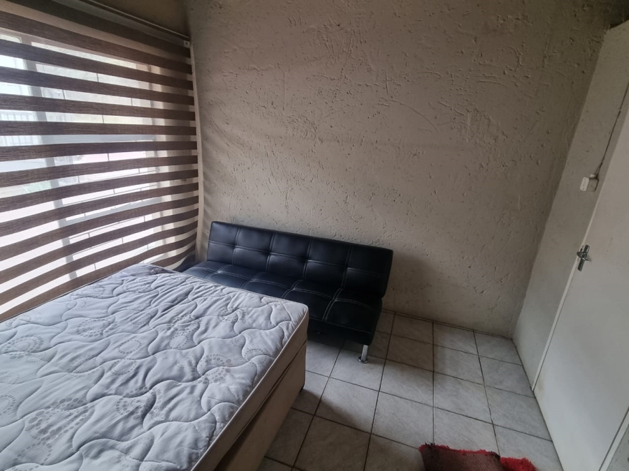 3 Bedroom Property for Sale in Vaaloewer Gauteng