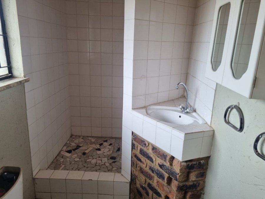 3 Bedroom Property for Sale in Vaaloewer Gauteng