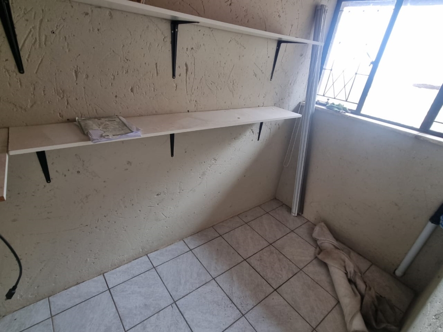 3 Bedroom Property for Sale in Vaaloewer Gauteng