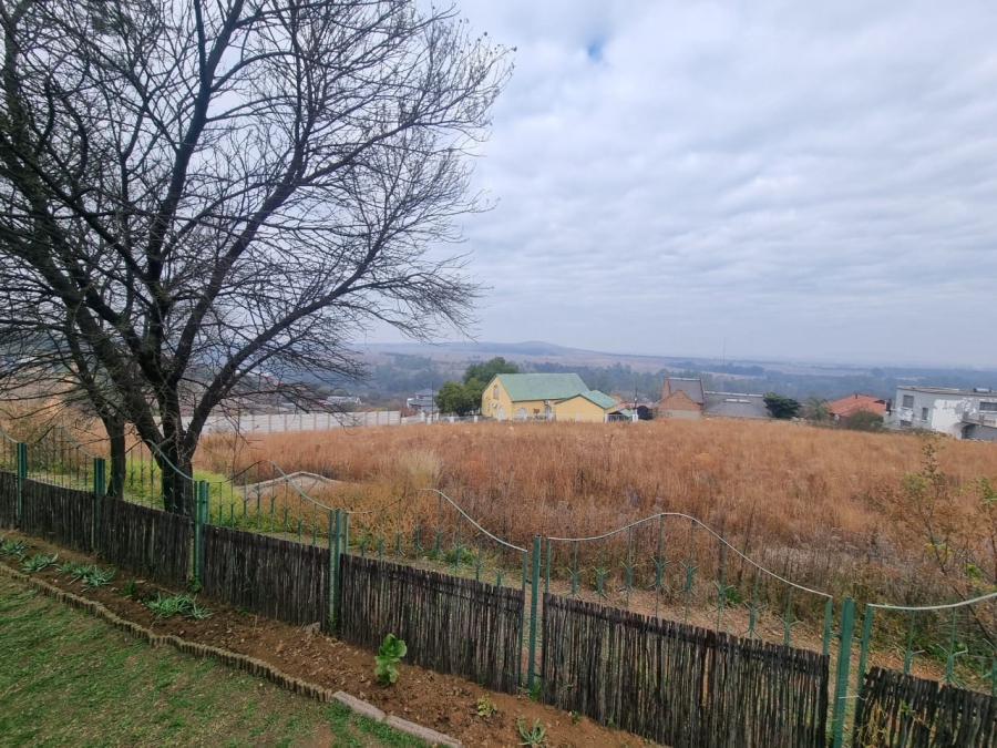 3 Bedroom Property for Sale in Vaaloewer Gauteng
