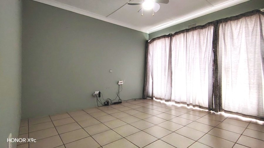 1 Bedroom Property for Sale in Riversdale Gauteng