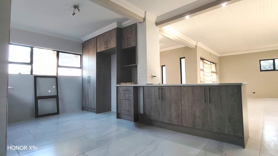 3 Bedroom Property for Sale in Risiville Gauteng