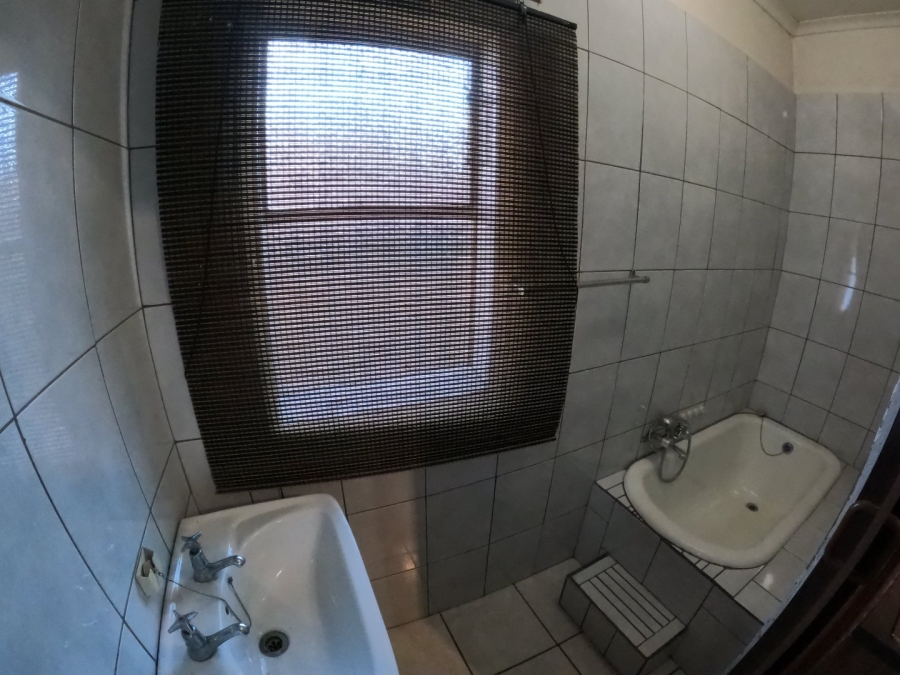 4 Bedroom Property for Sale in Selection Park Gauteng