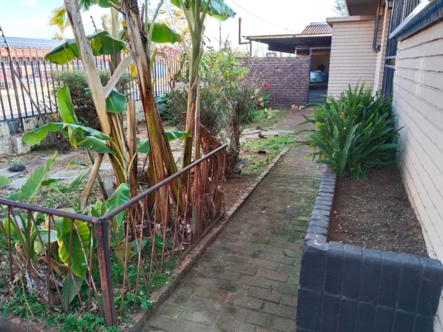 4 Bedroom Property for Sale in Selection Park Gauteng