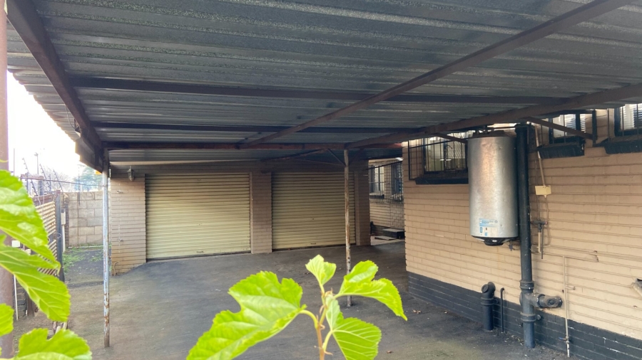 4 Bedroom Property for Sale in Selection Park Gauteng