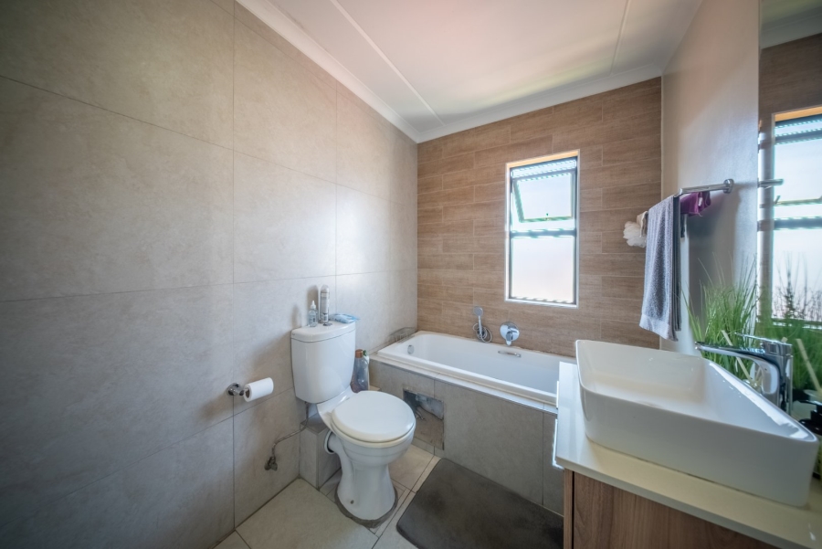 1 Bedroom Property for Sale in Modderfontein Gauteng