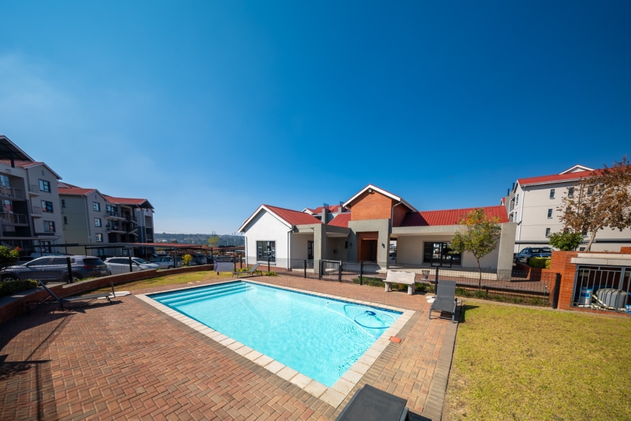 1 Bedroom Property for Sale in Modderfontein Gauteng