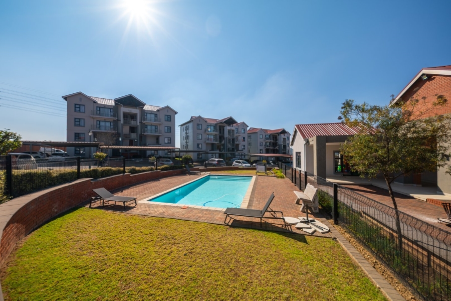 1 Bedroom Property for Sale in Modderfontein Gauteng