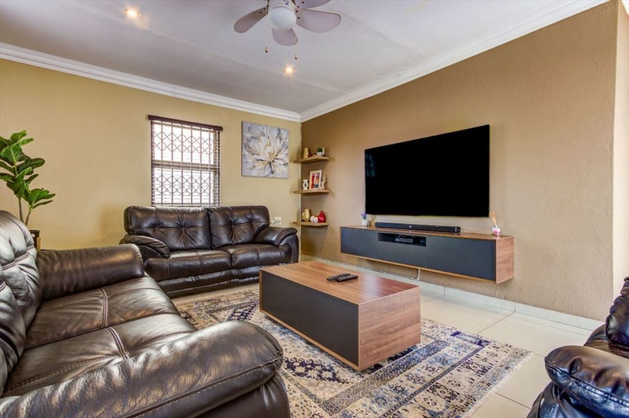 3 Bedroom Property for Sale in Birch Acres Gauteng