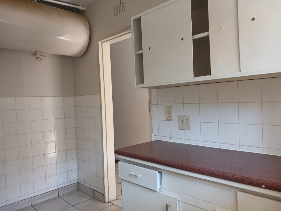 2 Bedroom Property for Sale in Kensington B Gauteng