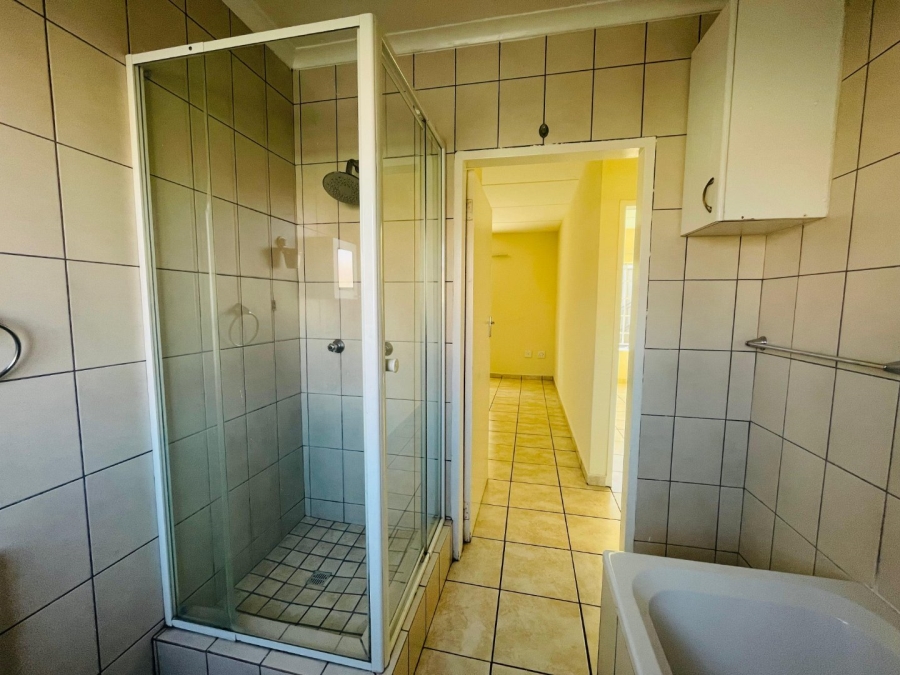 2 Bedroom Property for Sale in Comet Gauteng