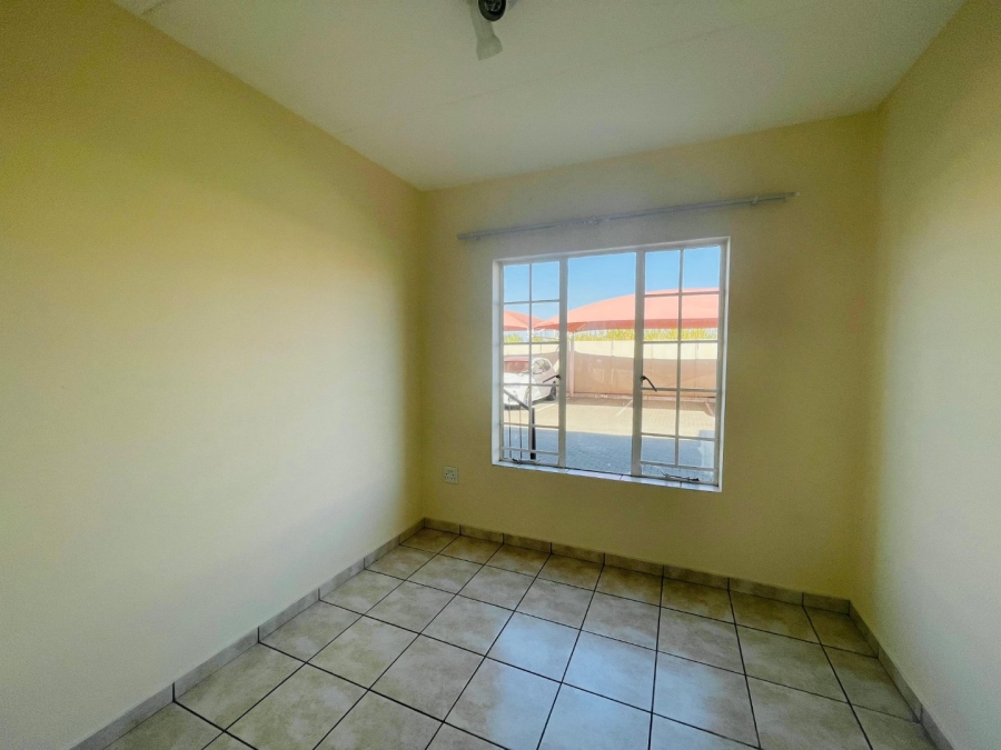 2 Bedroom Property for Sale in Comet Gauteng