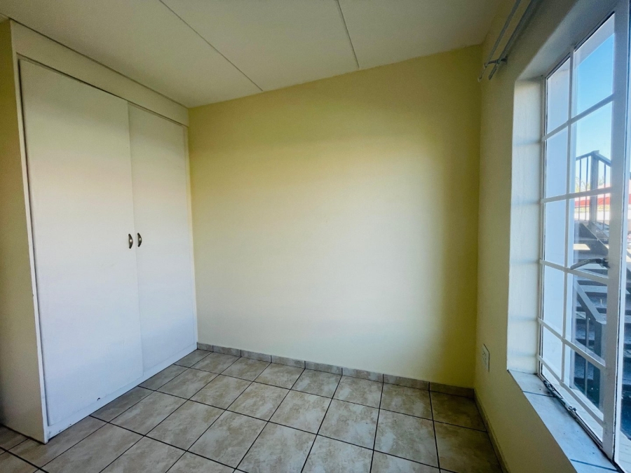 2 Bedroom Property for Sale in Comet Gauteng