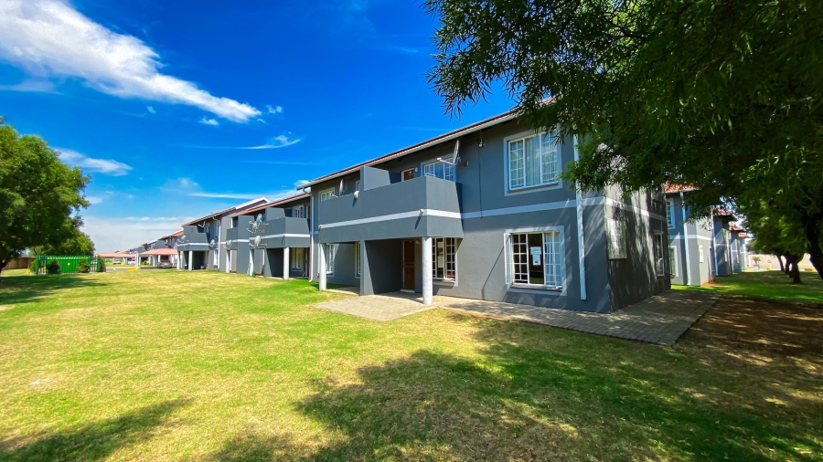2 Bedroom Property for Sale in Comet Gauteng
