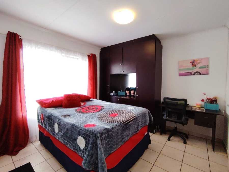 3 Bedroom Property for Sale in Parkrand Gauteng