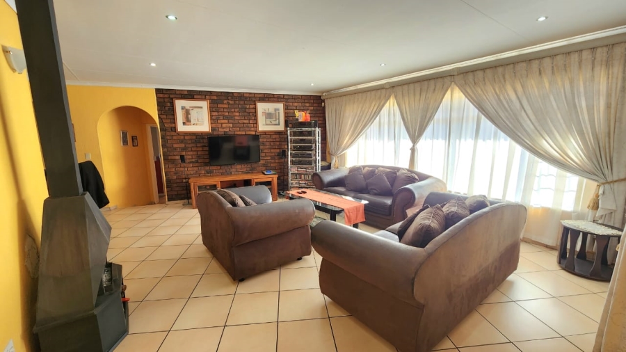 3 Bedroom Property for Sale in Brackenhurst Gauteng