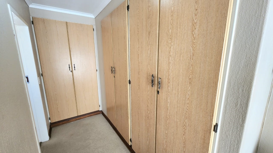 3 Bedroom Property for Sale in Brackenhurst Gauteng