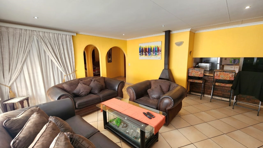 3 Bedroom Property for Sale in Brackenhurst Gauteng