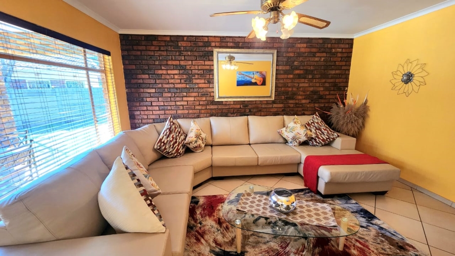3 Bedroom Property for Sale in Brackenhurst Gauteng