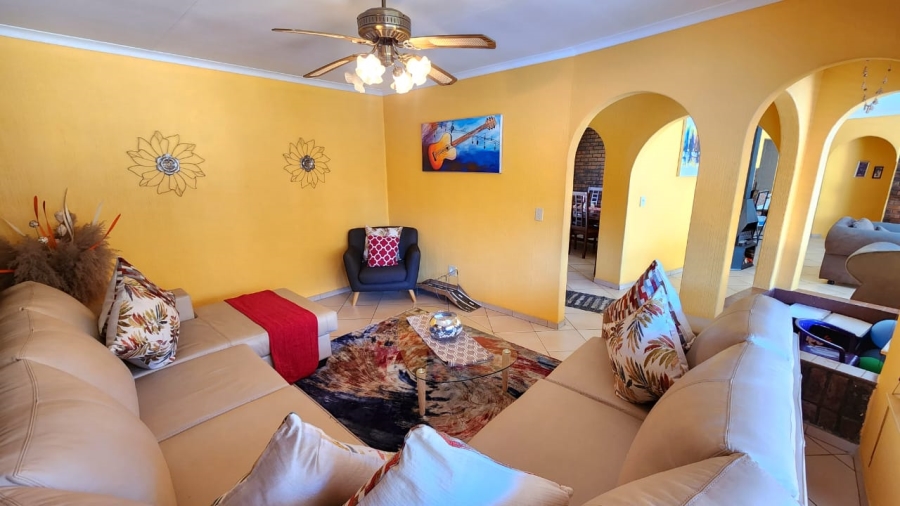 3 Bedroom Property for Sale in Brackenhurst Gauteng