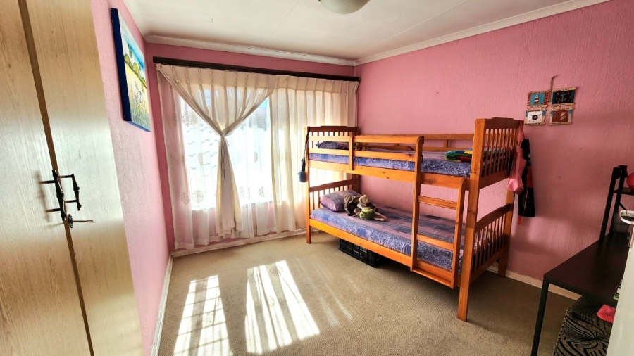 3 Bedroom Property for Sale in Brackenhurst Gauteng