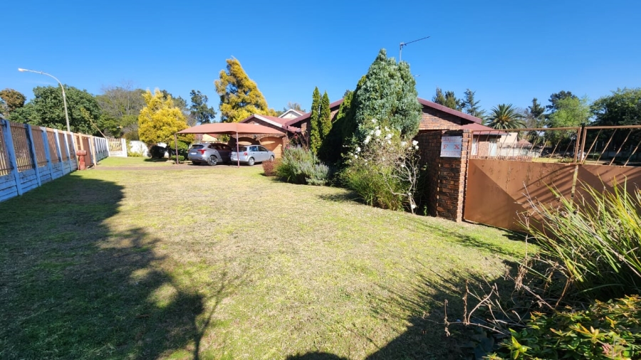 3 Bedroom Property for Sale in Brackenhurst Gauteng