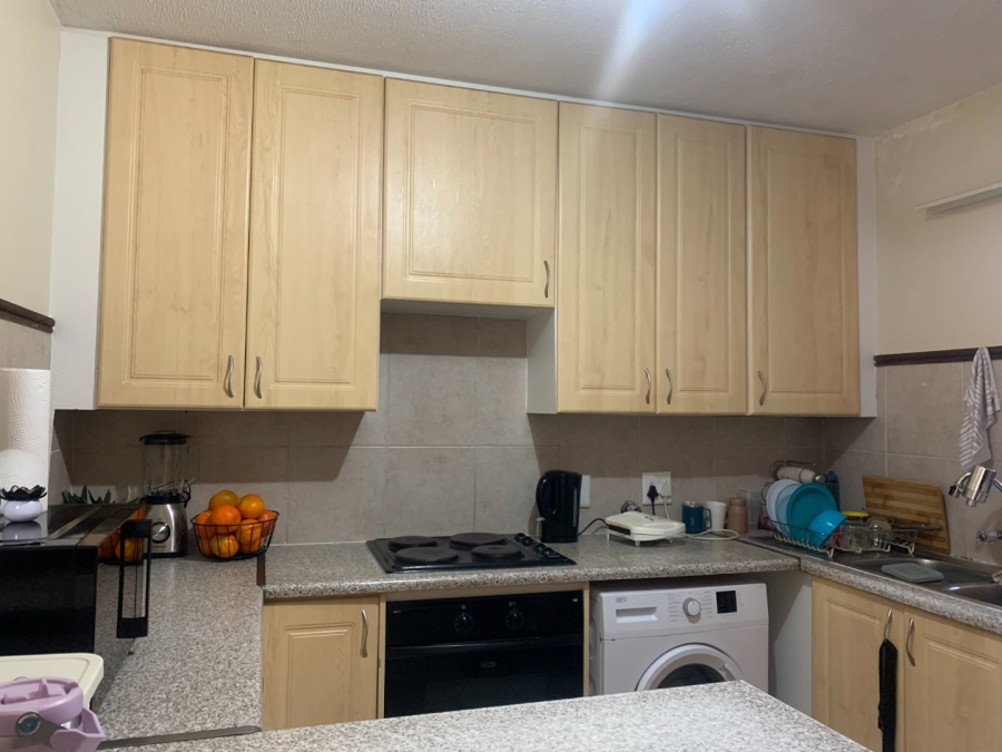 To Let 2 Bedroom Property for Rent in Sagewood Gauteng