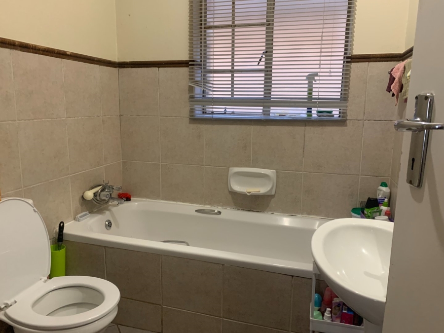 To Let 2 Bedroom Property for Rent in Sagewood Gauteng