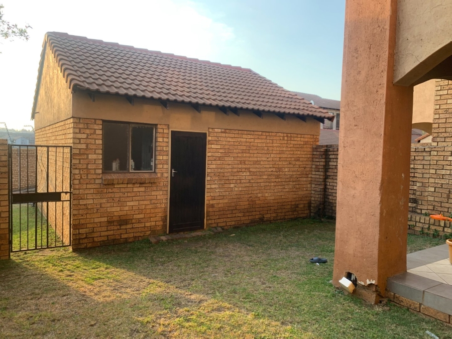 To Let 2 Bedroom Property for Rent in Sagewood Gauteng