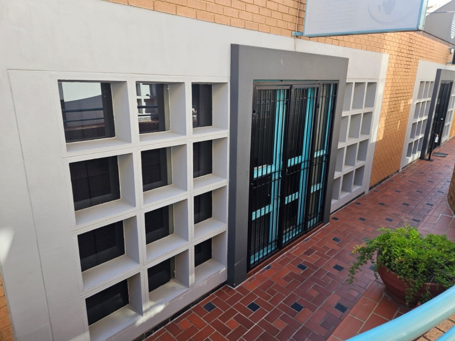  Bedroom Property for Sale in Glenanda Gauteng