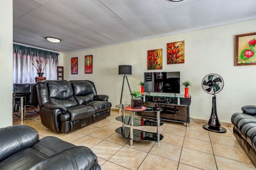 3 Bedroom Property for Sale in Terenure Gauteng