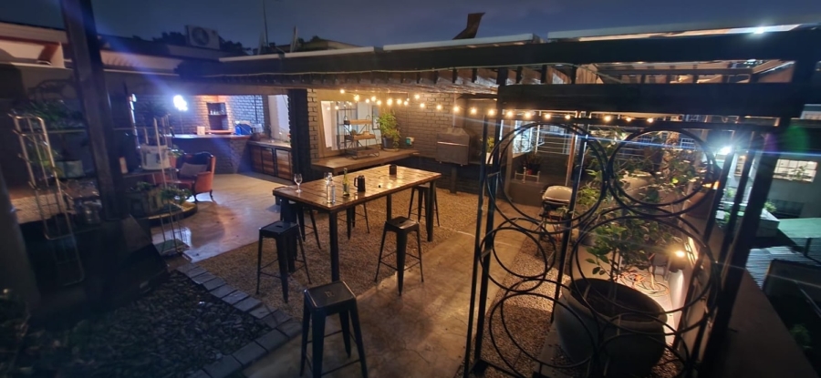 To Let 2 Bedroom Property for Rent in Milpark Gauteng